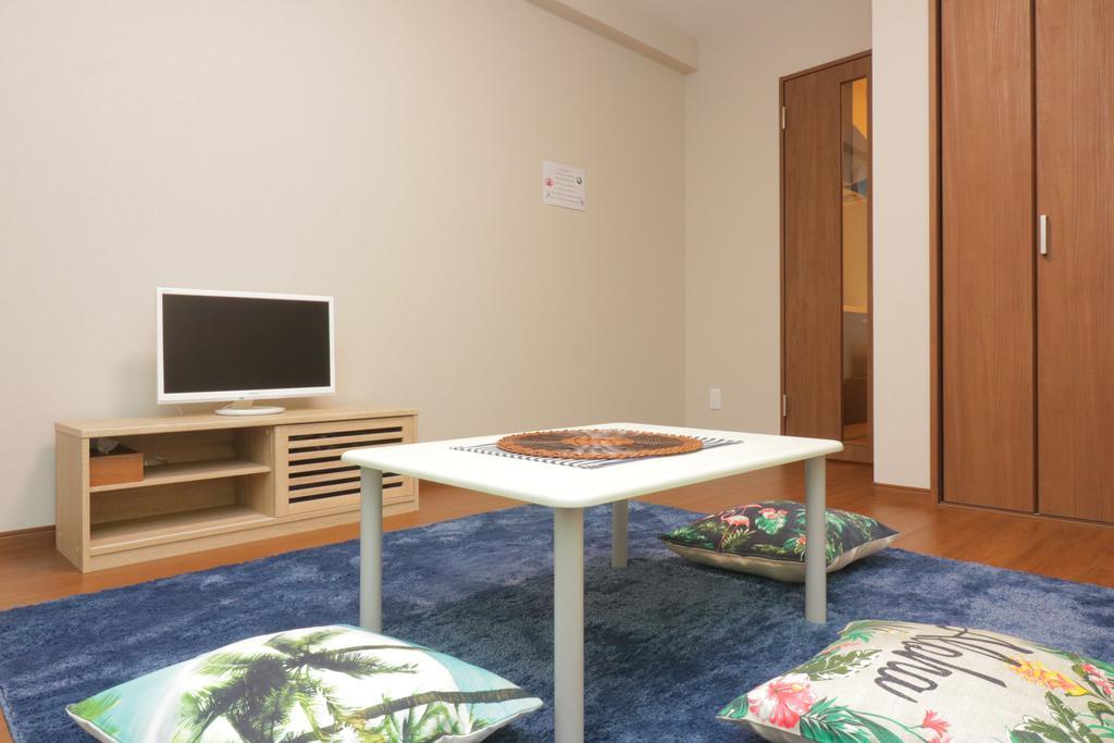 Hg Cozy Hotel No 32 通天閣前 Osaka Exterior photo